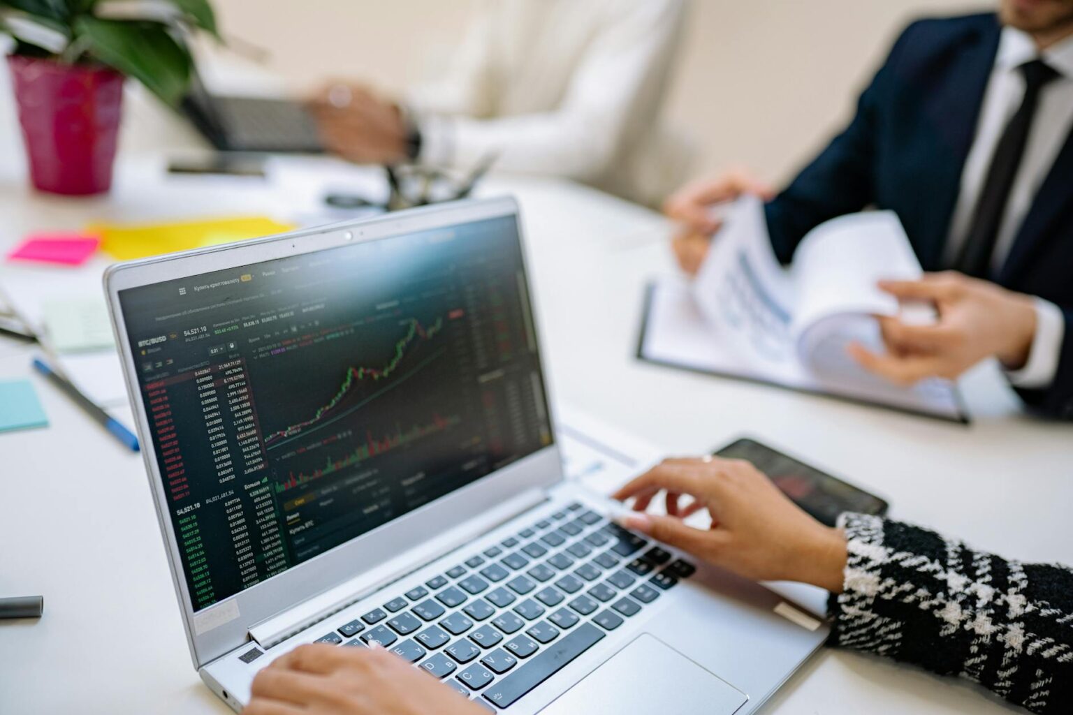 What Wendy’s Twitter Roasting Strategy Teaches About Brand Personality Person typing on laptop with coffee cup, representing social media marketing work